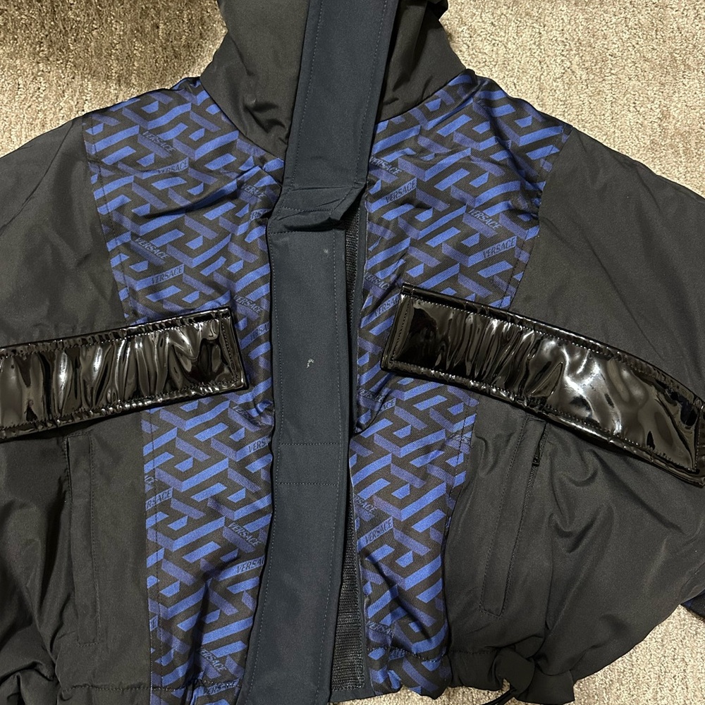 Cropped coat - Picture 2 of 6